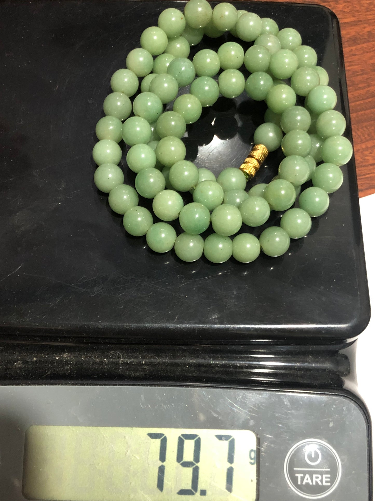Vintage green jade gemstone bead necklace 27" long
