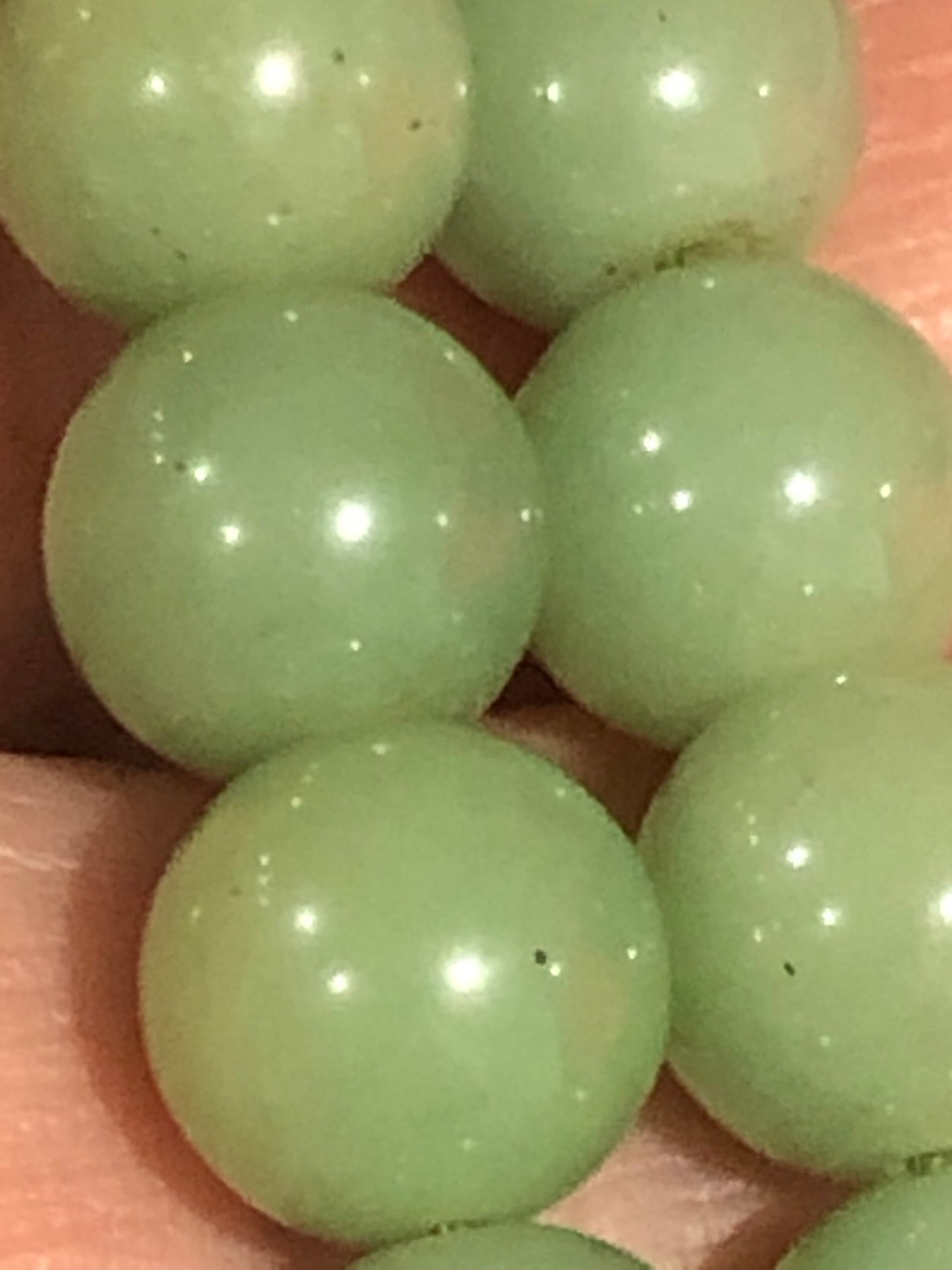 Vintage green jade gemstone bead necklace 27" long