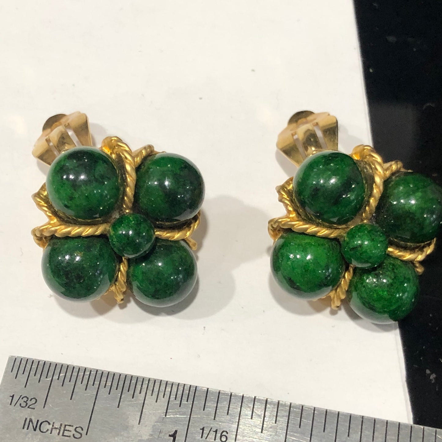Vintage green bead cluster clip on earrings gold tone