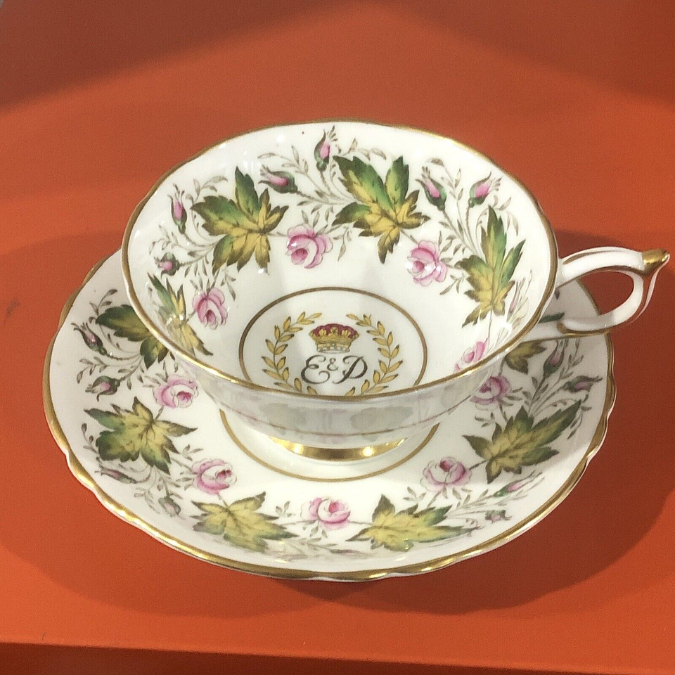 Paragon green leaf Cup Saucer Commemorate Visit of Princess Elizabeth to Canada