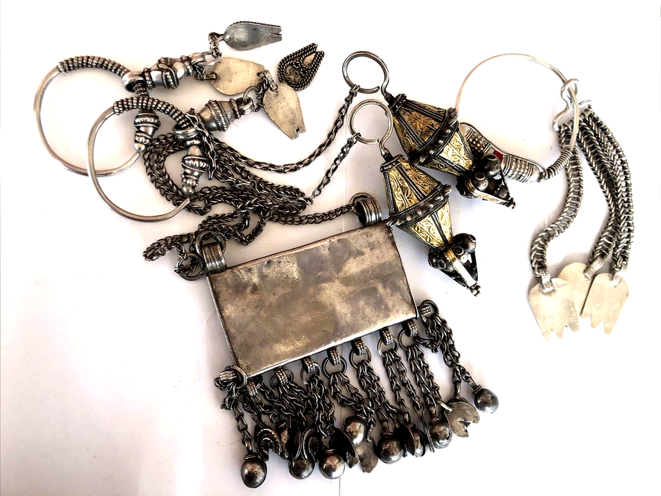 Antique Middle East Bedouin Omani Silver Tribal Amulet Necklace Earrings 533 gr.