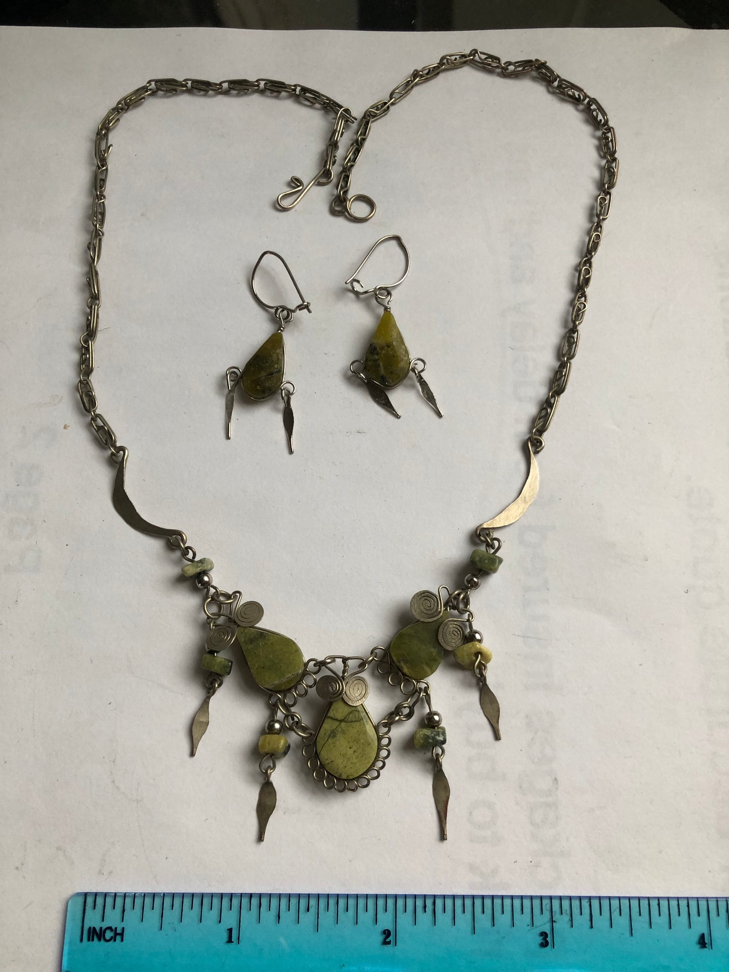 Handmade necklace earrings set green stone silver tone wire
