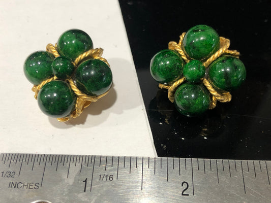 Vintage green bead cluster clip on earrings gold tone